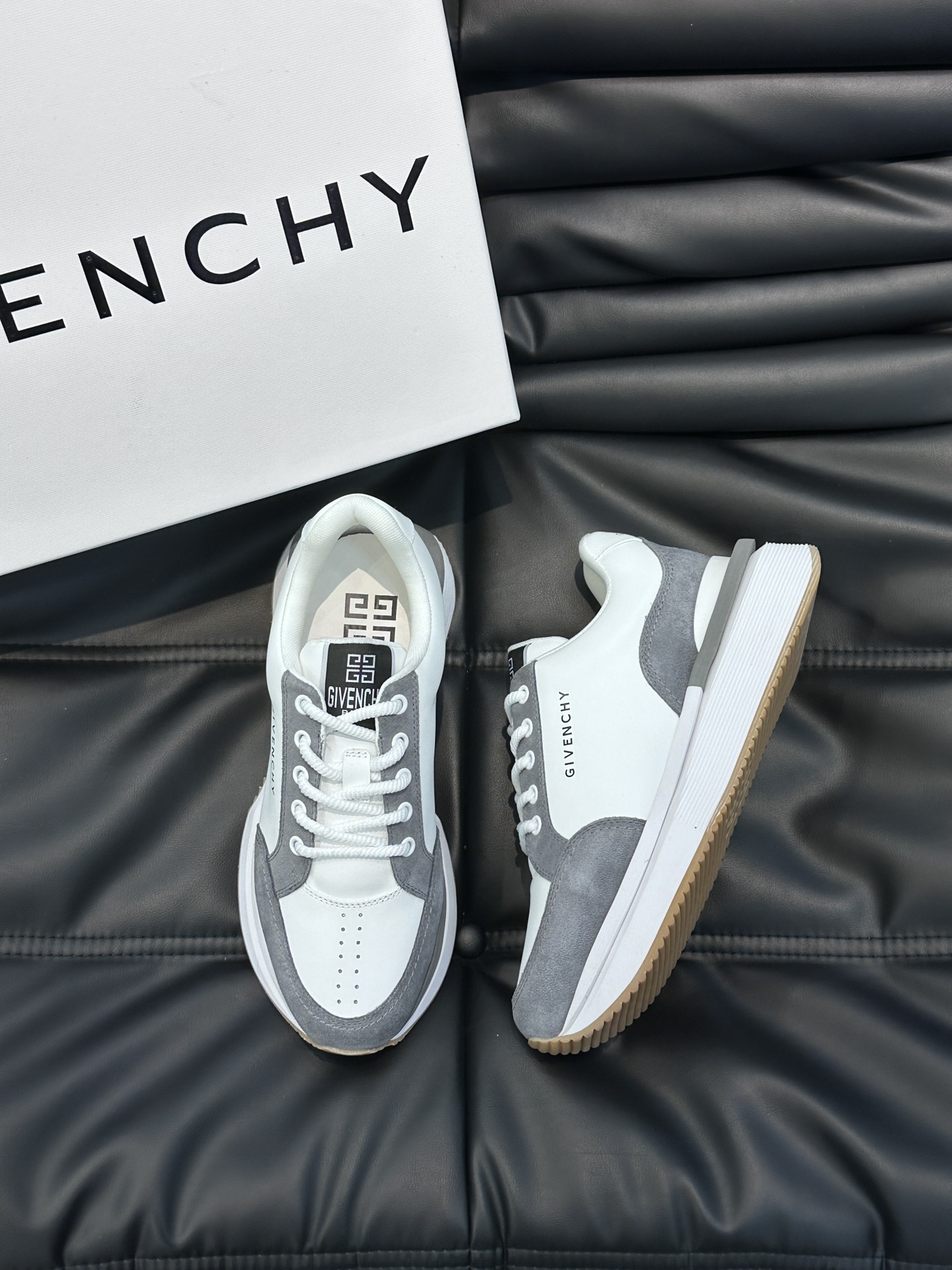 Givenchy sz38-45 54